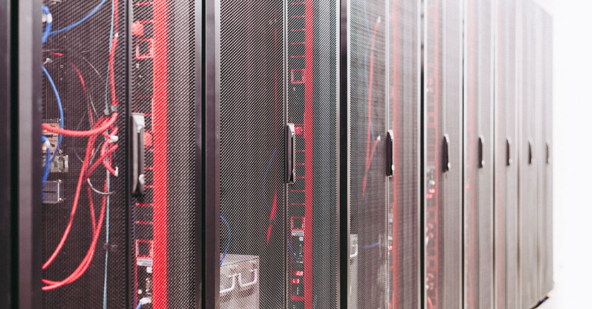 Business Cloud Backup Solutions Guide for Kuala Lumpur Companies System with various wires managing access to centralized resource of server in data center